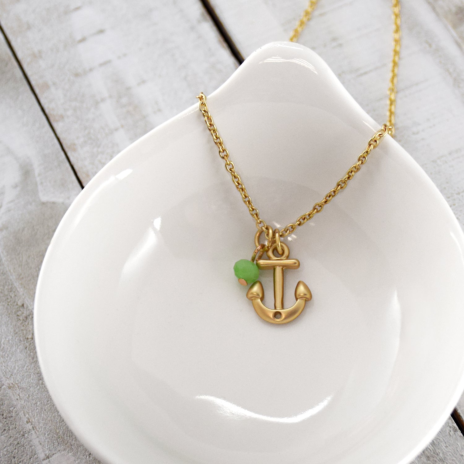 Mother of Pearl Anchor Medallion Necklace – CJ Inc.